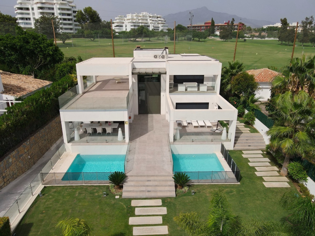 Villa, Guadalmina Alto, Málaga, Andalucía, España