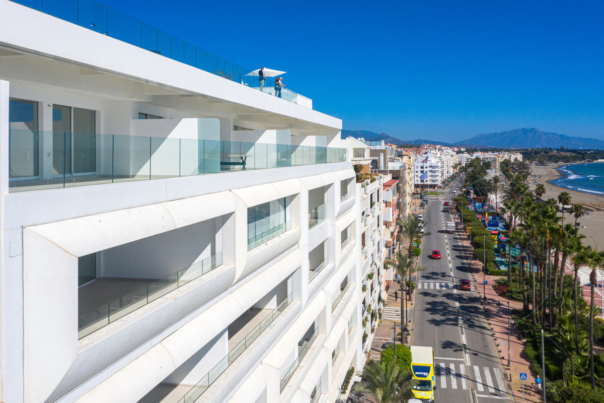 Apartamento en planta media de nueva construcción, Estepona, Málaga, Andalucía, España