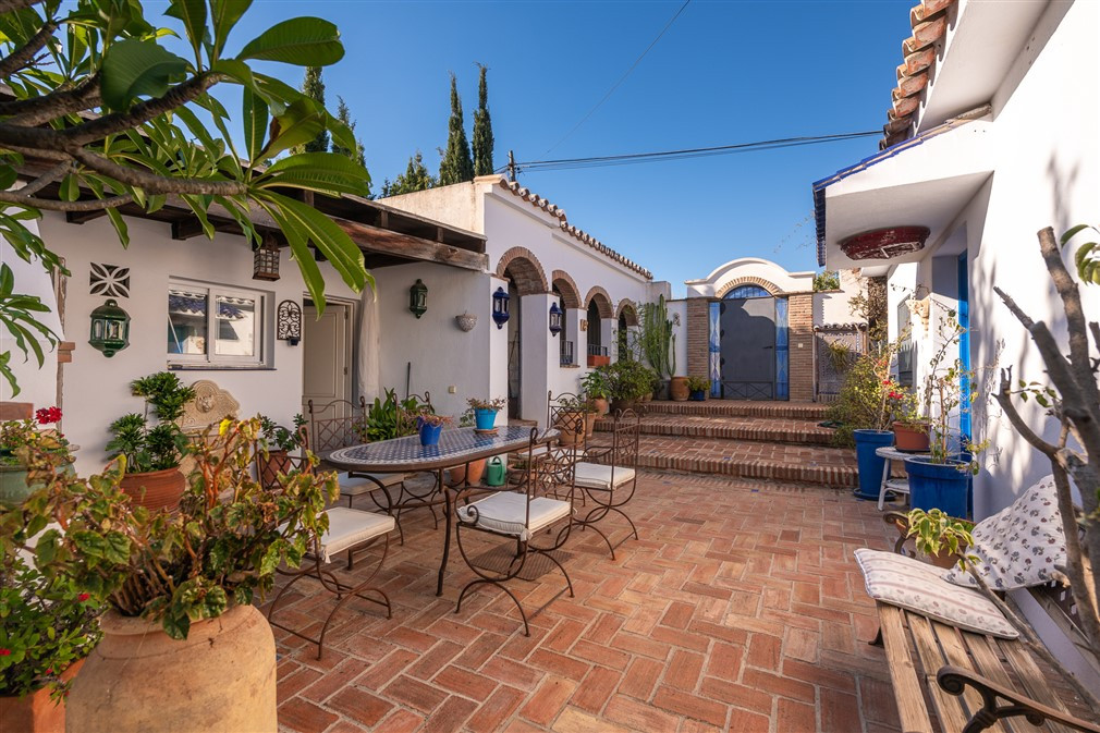 Detached villa, Guadalmina Alto, Málaga, Andalucía, Spain