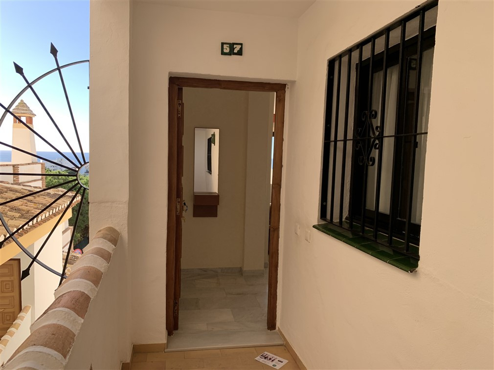 Middenverdieping appartement, Calahonda, Málaga, Andalucía, Spanje