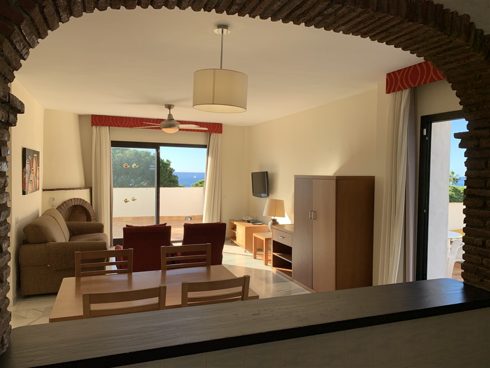 Apartamento en planta media, Calahonda, Málaga, Andalucía, España