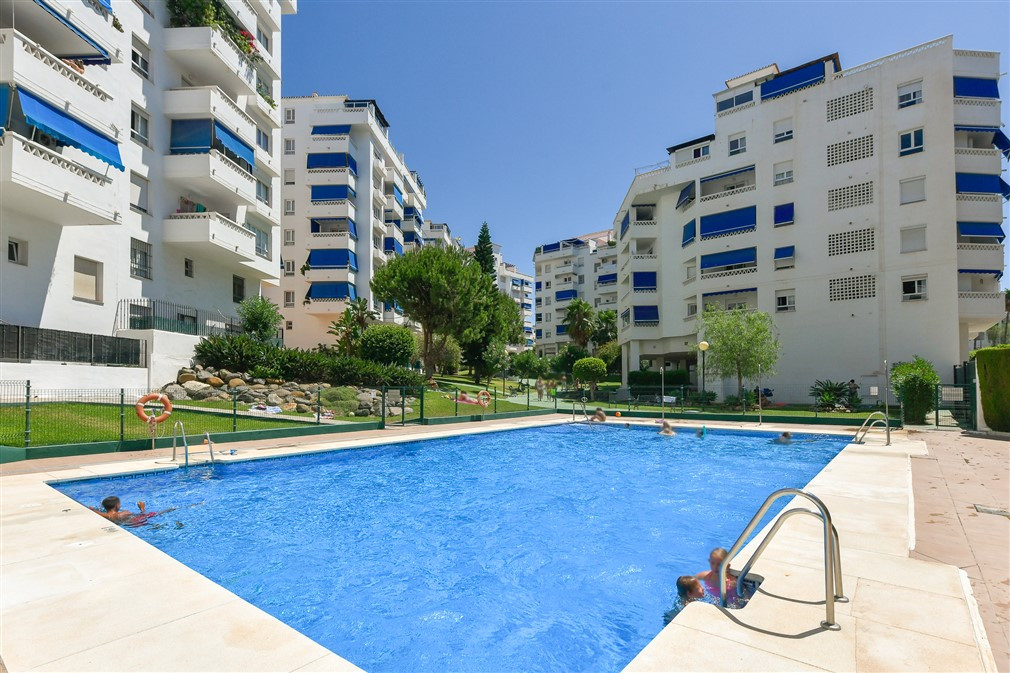 Middle floor apartment, Marbella, Málaga, Andalucía, Spain