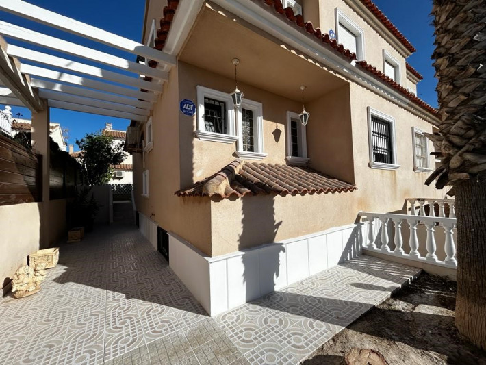 Villa, Torrevieja, Alicante, Comunidad Valenciana, España